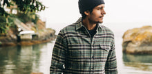 Load image into Gallery viewer, The Crater Shirt in Blue Plaid
